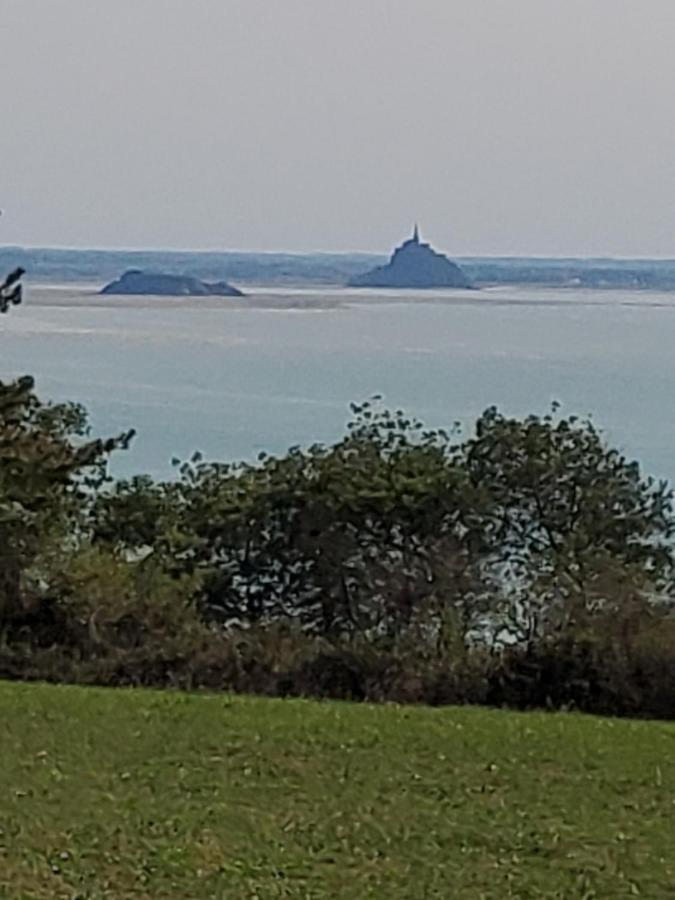 Chez Jollyjune, A Moins D'Une Heure Du Mont Saint Michel Champeaux Екстер'єр фото